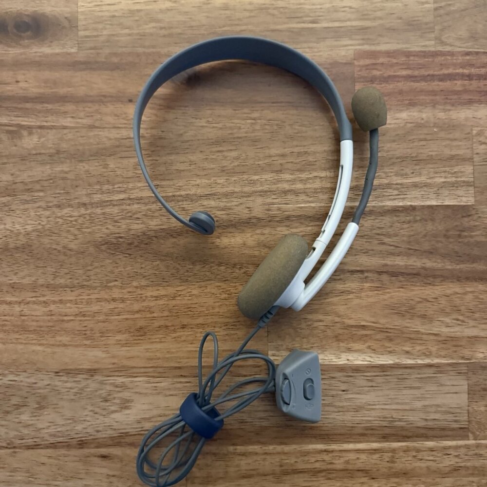 Microsoft Wired Headset with Microphone for‎ Xbox 360 White/Grey